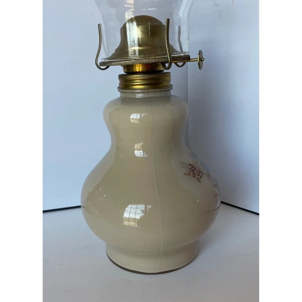 Vintage 1980 Kaadan Ltd Hurricane Oil Lamp Floral Design Cream Glass Brass 14